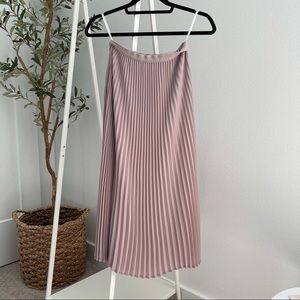 NEW Babaton By Aritzia Accordion Lilac Skirt